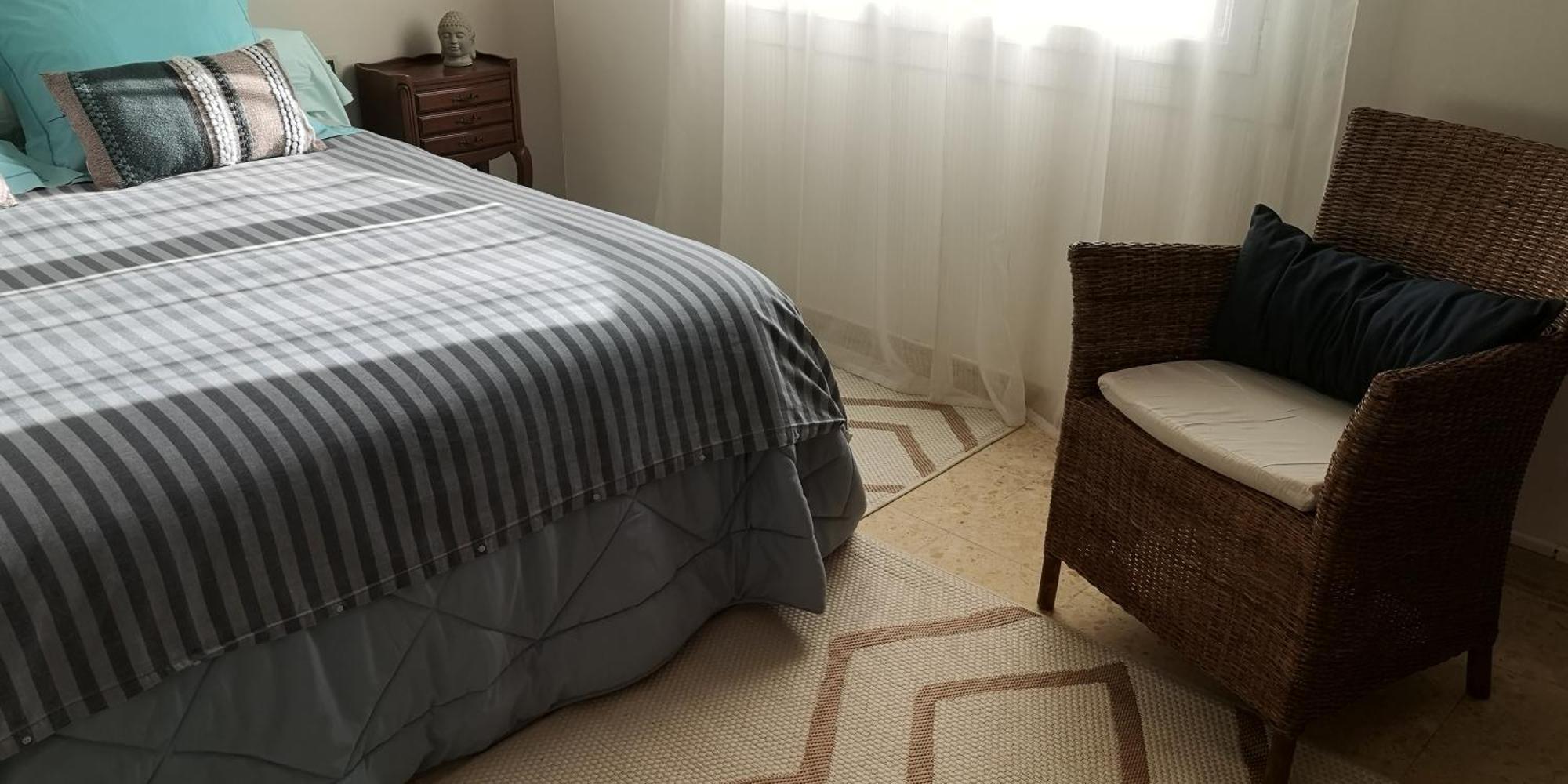 Appartement Dans Villa Avec Piscine Et Jardin Marguerittes Bagian luar foto