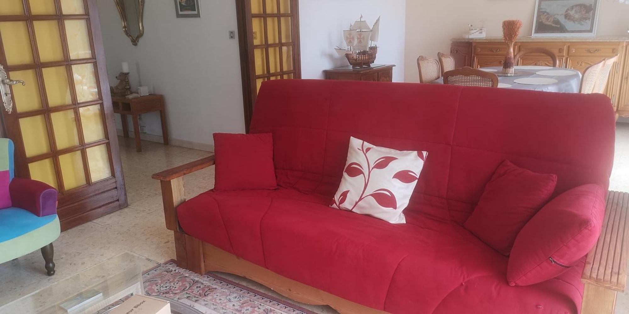 Appartement Dans Villa Avec Piscine Et Jardin Marguerittes Bagian luar foto