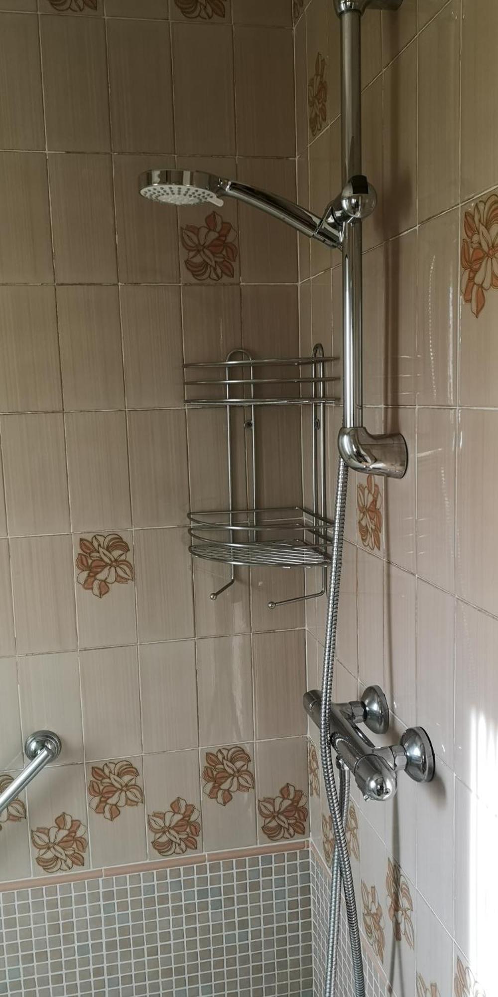 Appartement Dans Villa Avec Piscine Et Jardin Marguerittes Bagian luar foto