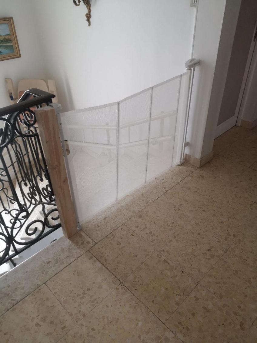 Appartement Dans Villa Avec Piscine Et Jardin Marguerittes Bagian luar foto